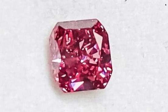 Gia Certified Fancy Red Diamond