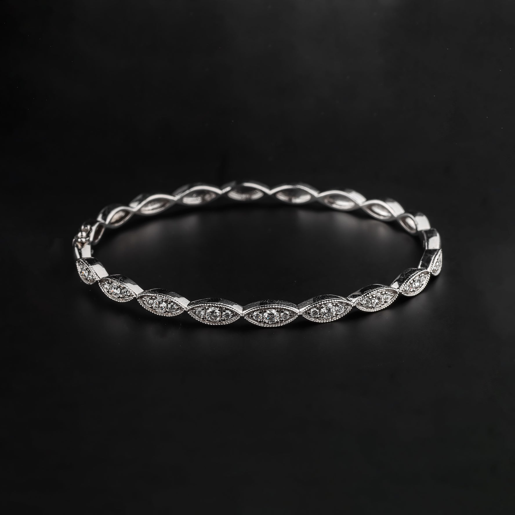 Diamond Bangle G10256