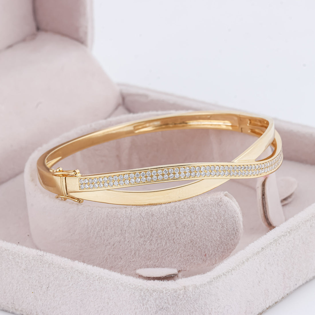 Diamond Bangle G10259