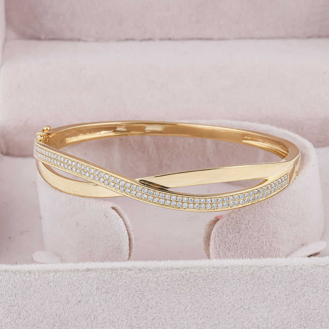 Diamond Bangle G10259