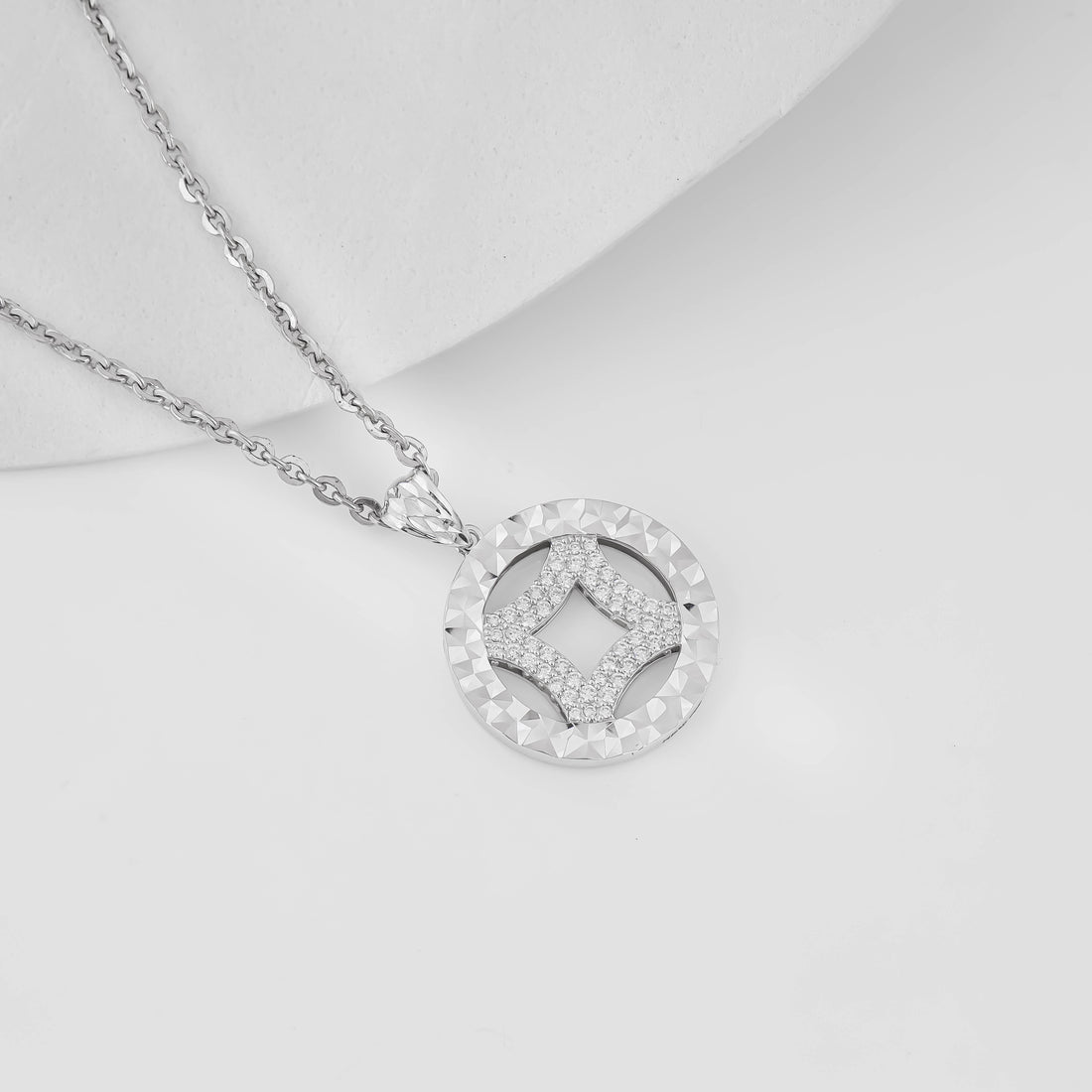 Diamond Pendant P11083