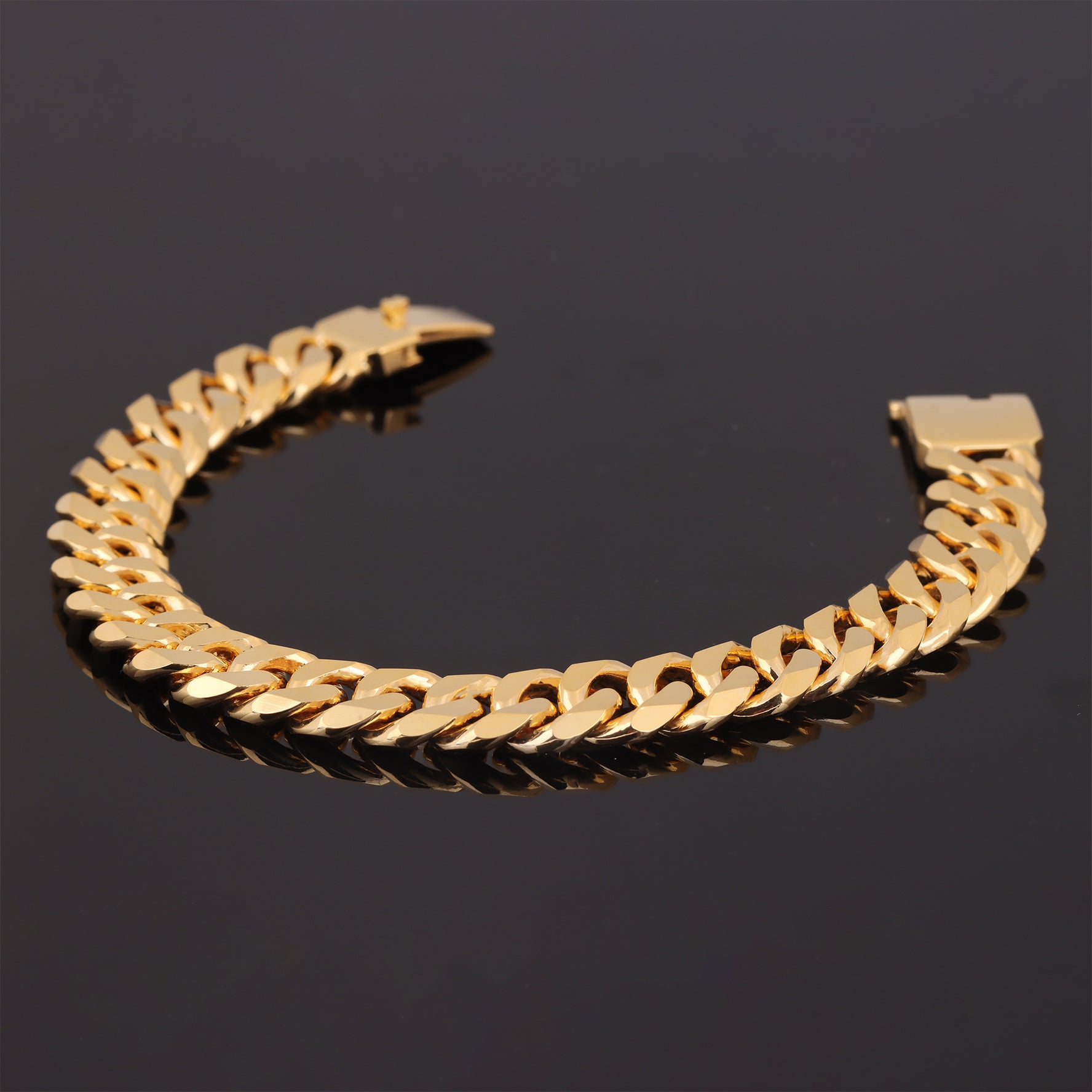 18K Gold Bracelet L10234