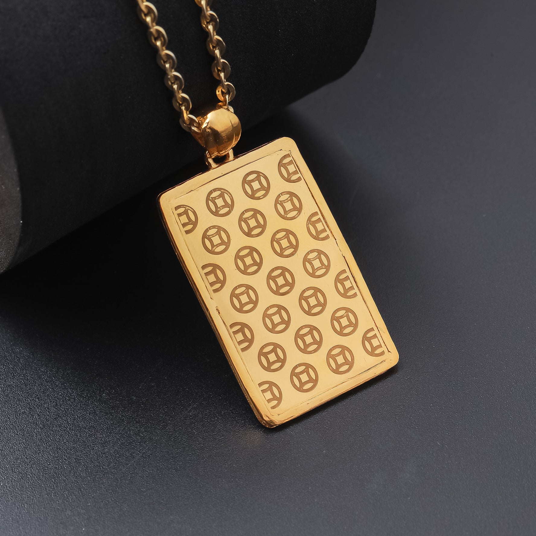 24K Gold Pendant P10886