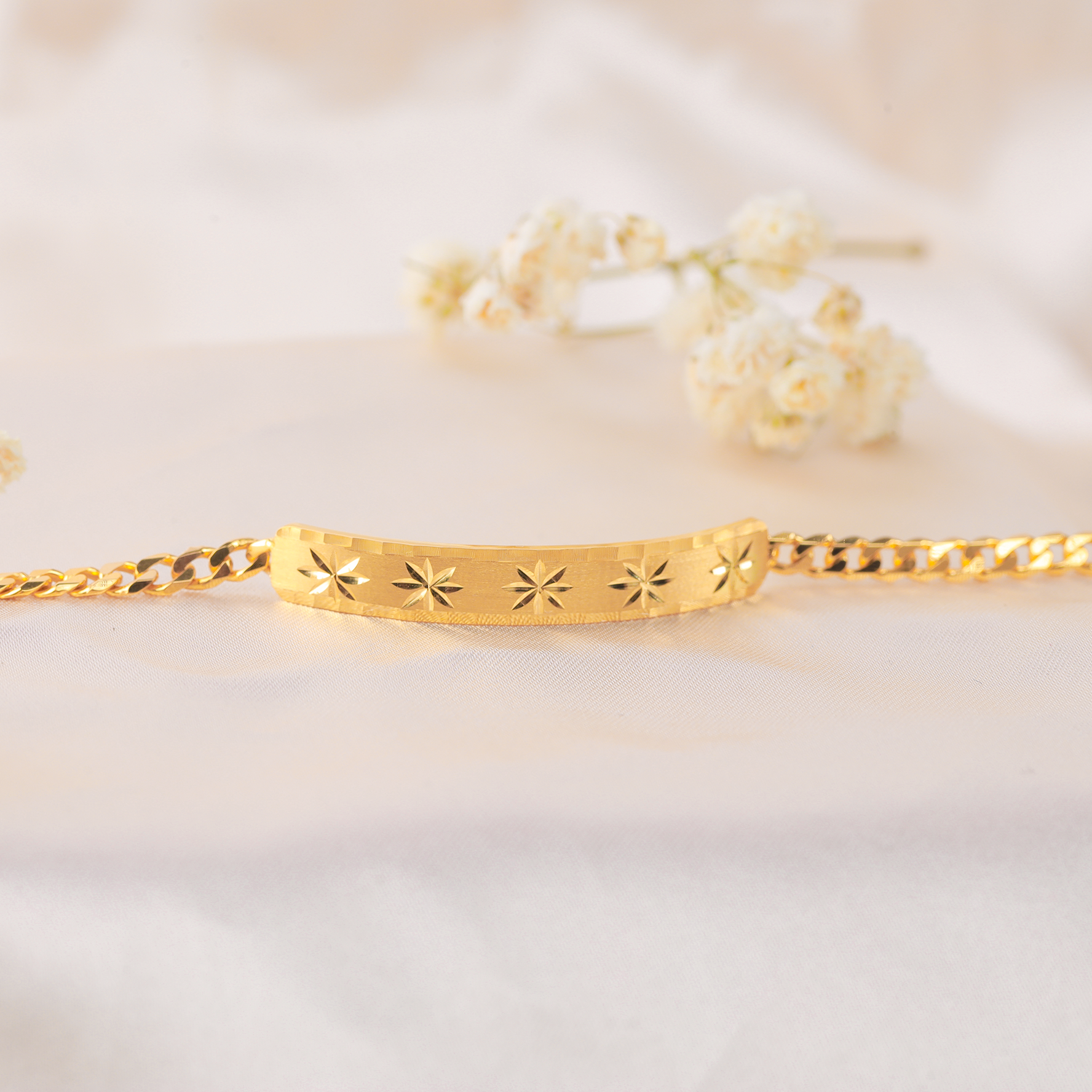 18K Gold Bracelet L10226