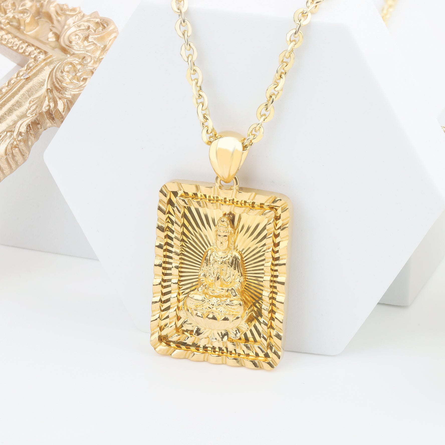 24K Gold Pendant P10809