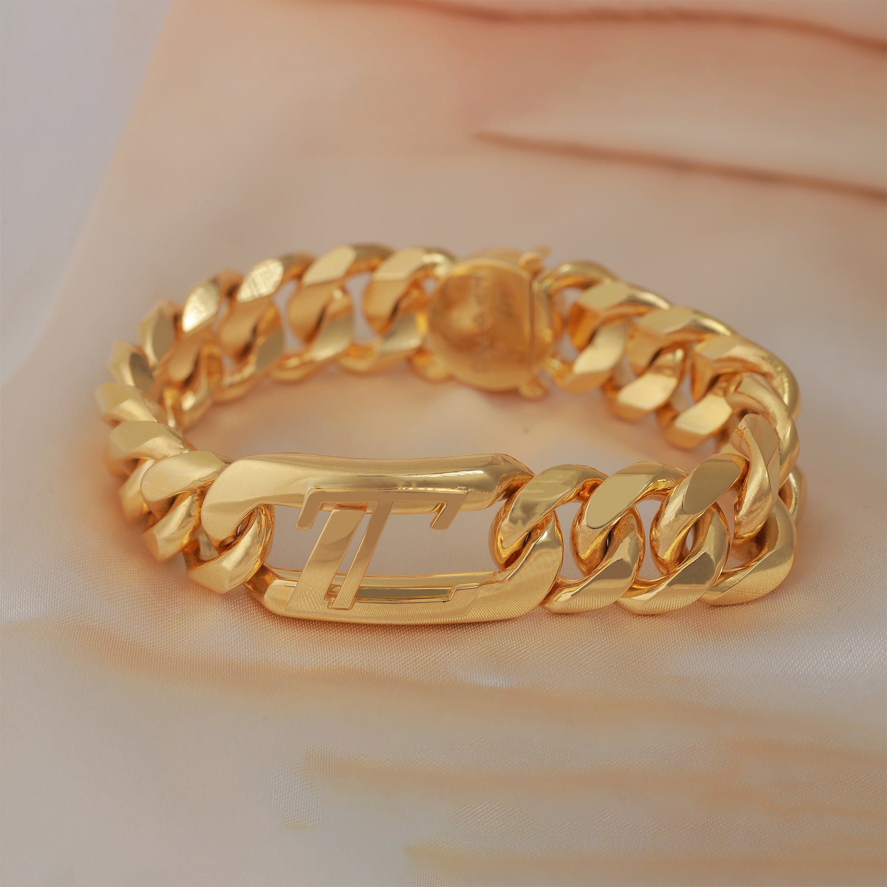 18K Gold Bracelet L10369