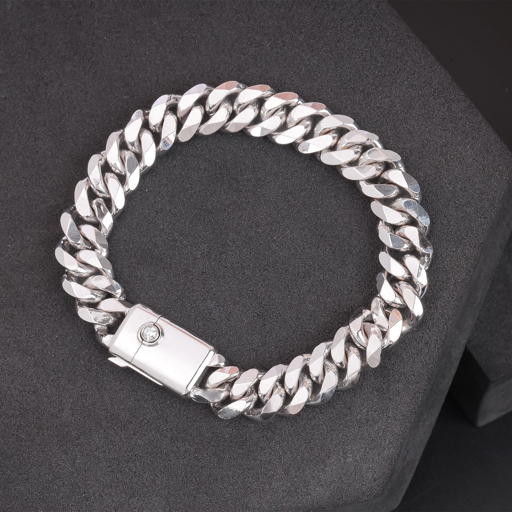 Diamond Bracelet L10430