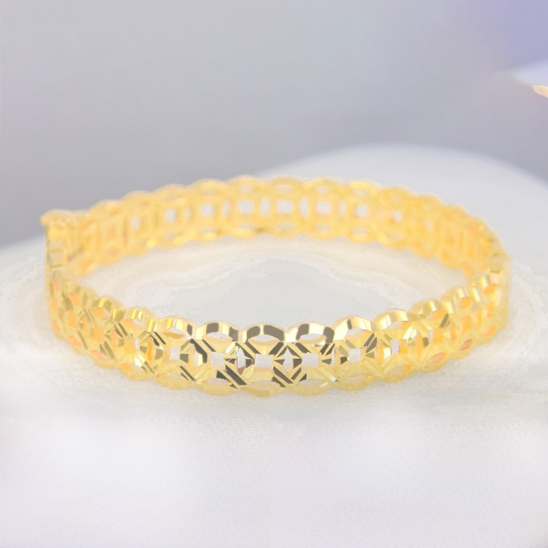 24K Gold Bangle  G10371