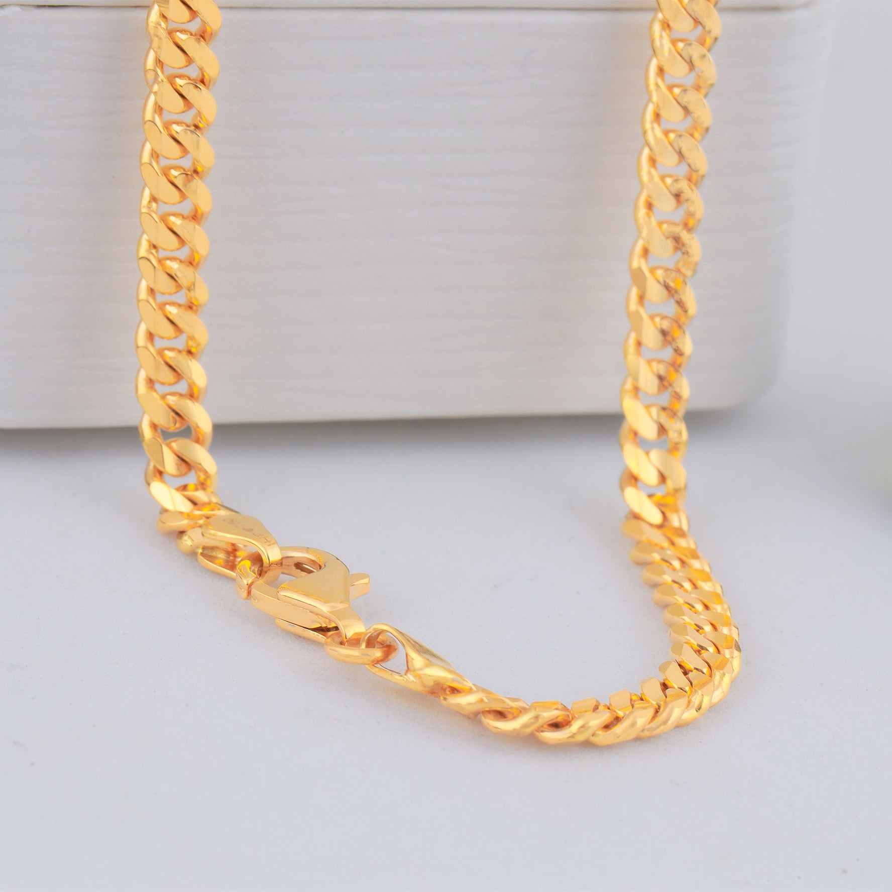 18K Gold Chain C10072