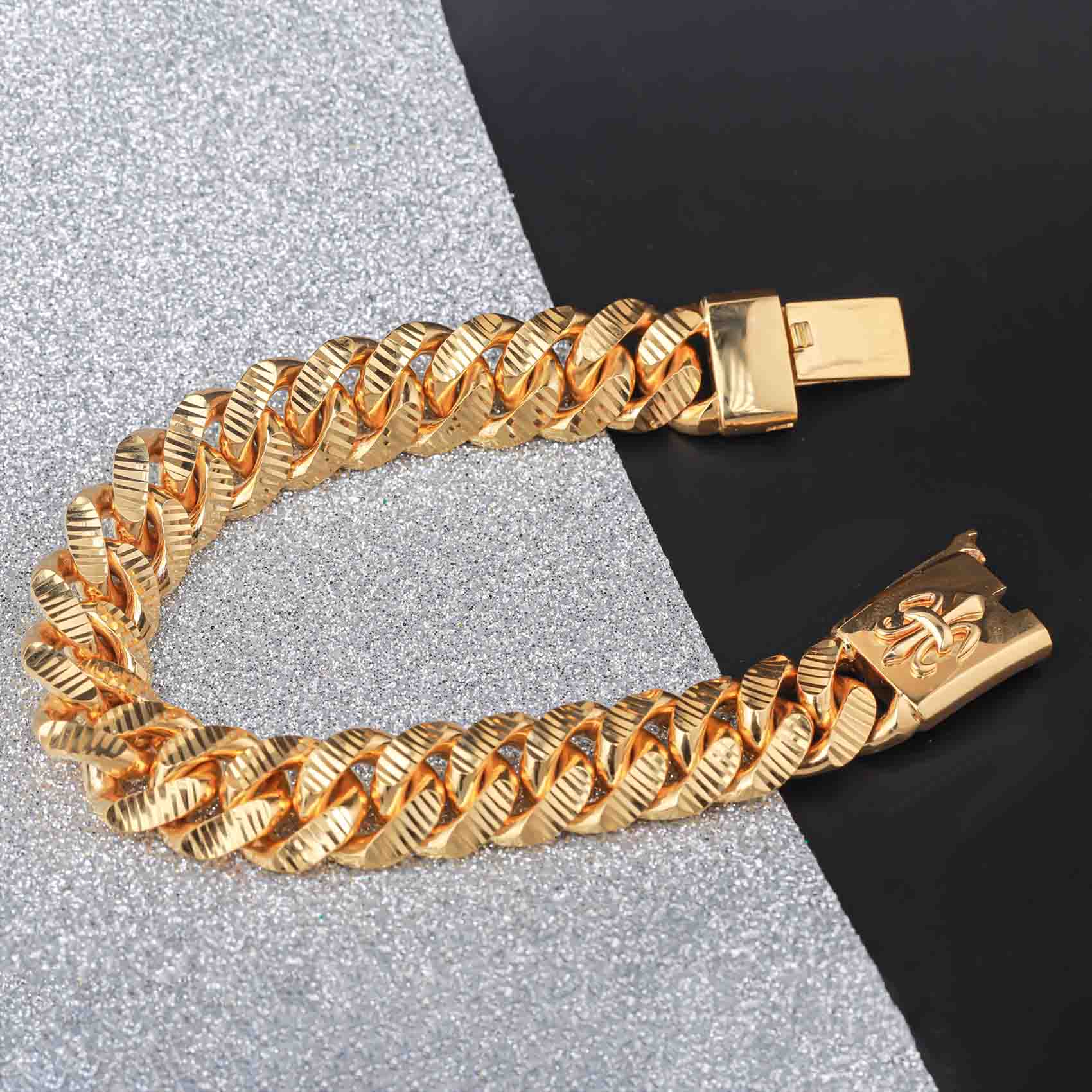 18K Gold Bracelet L10371