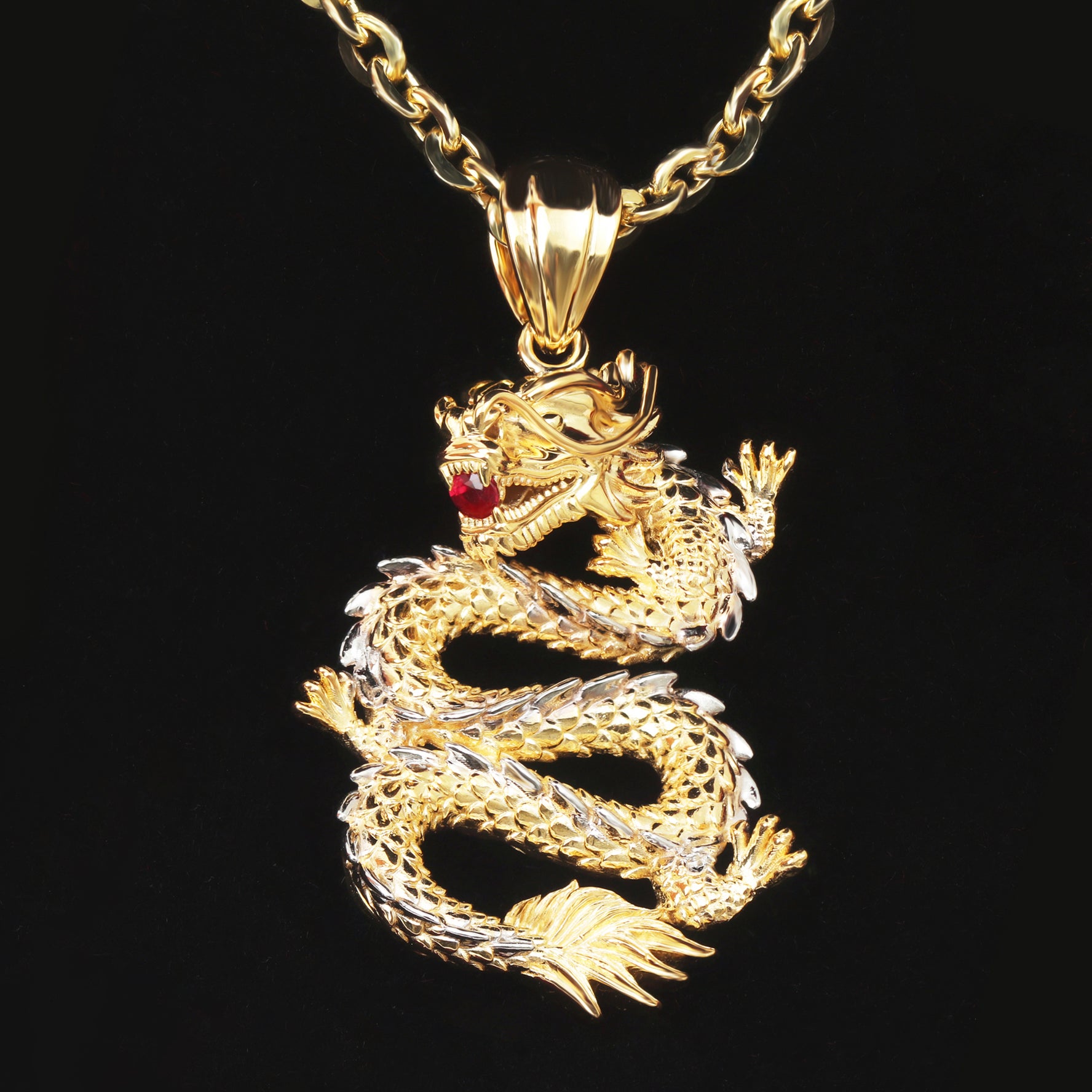 18K Gold Pendant P10811